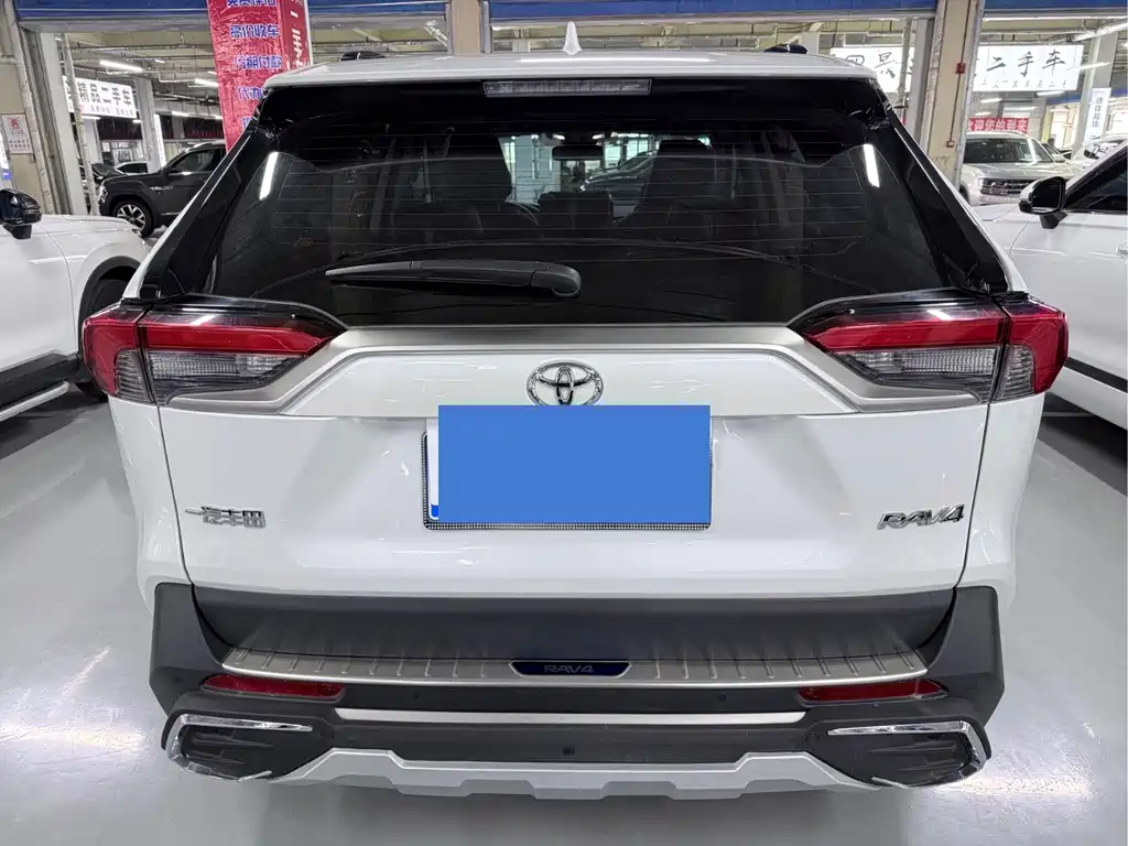 Toyota RAV4 — миниатюра 16