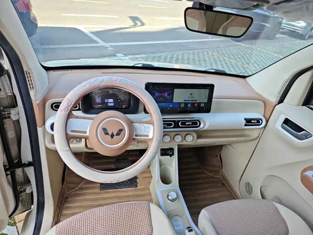 Wuling MINIEV — миниатюра 10