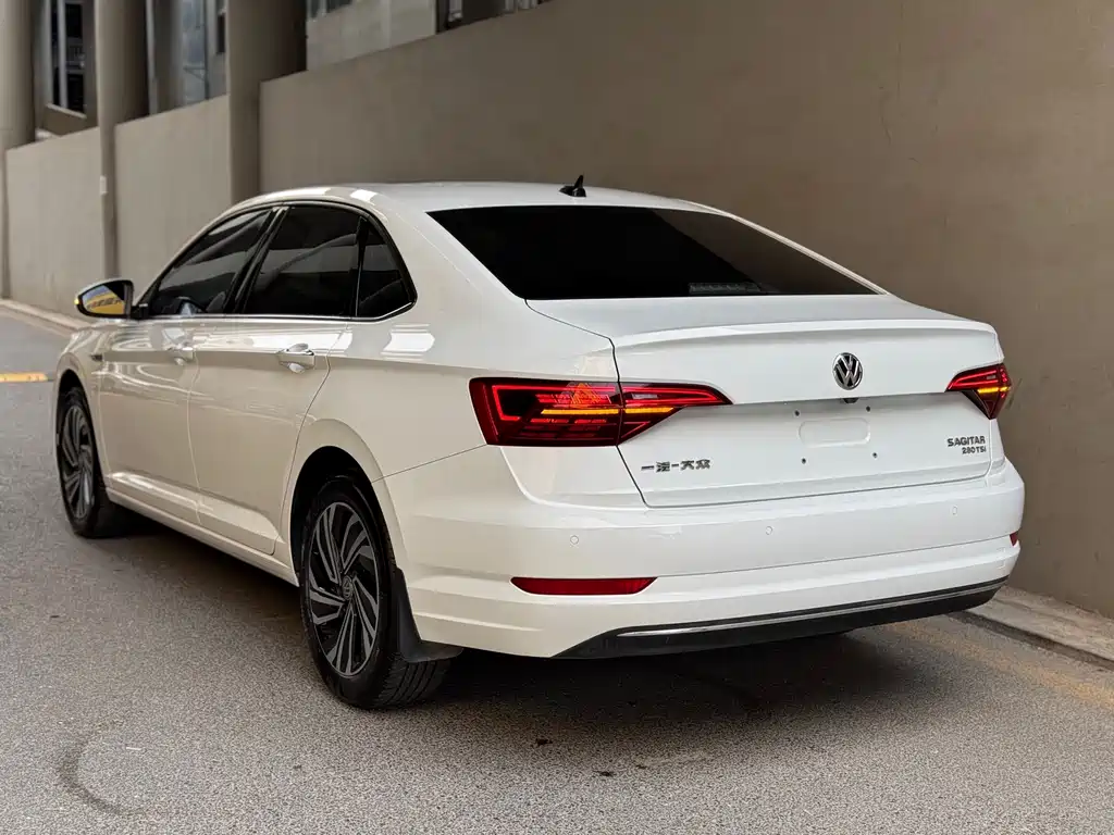 Volkswagen Sagitar — миниатюра 4