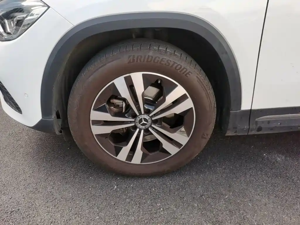 Mercedes-Benz GLA — миниатюра 23