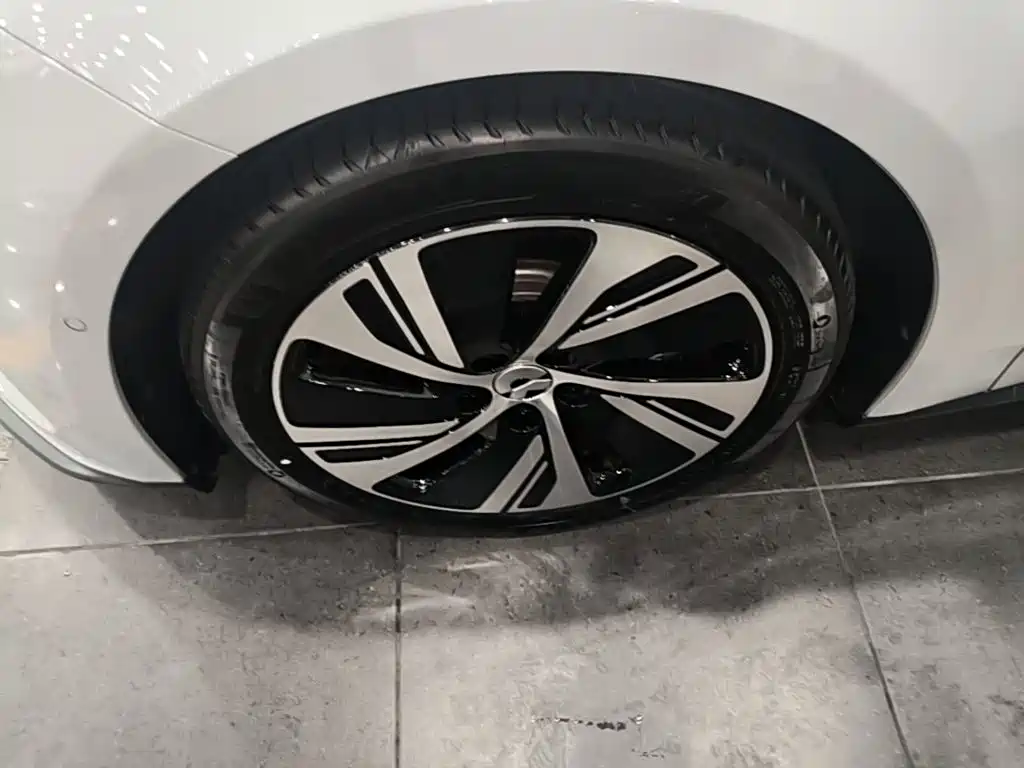NIO ET5 — миниатюра 23