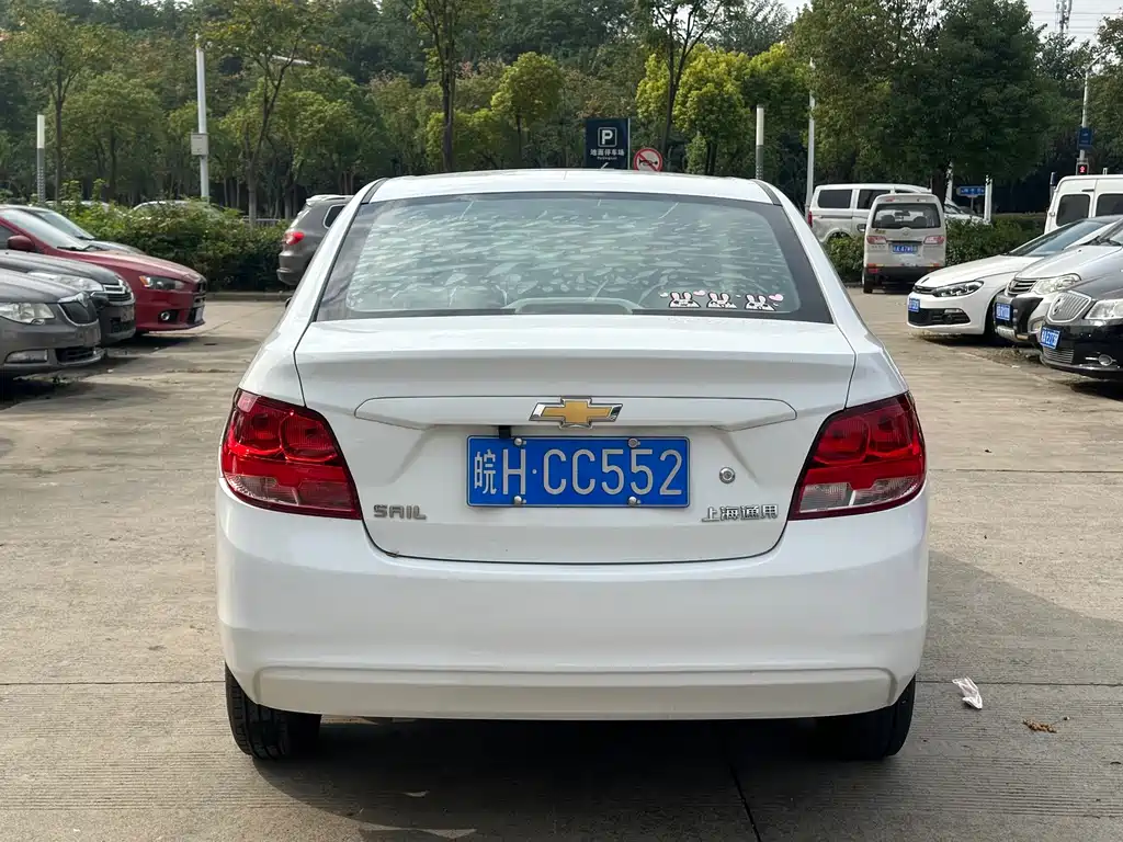 Chevrolet Sail — миниатюра 5
