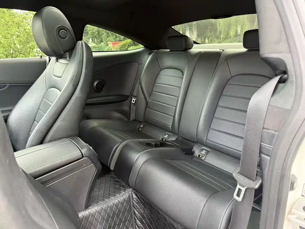 Mercedes-Benz C-Class (Import) — миниатюра 11
