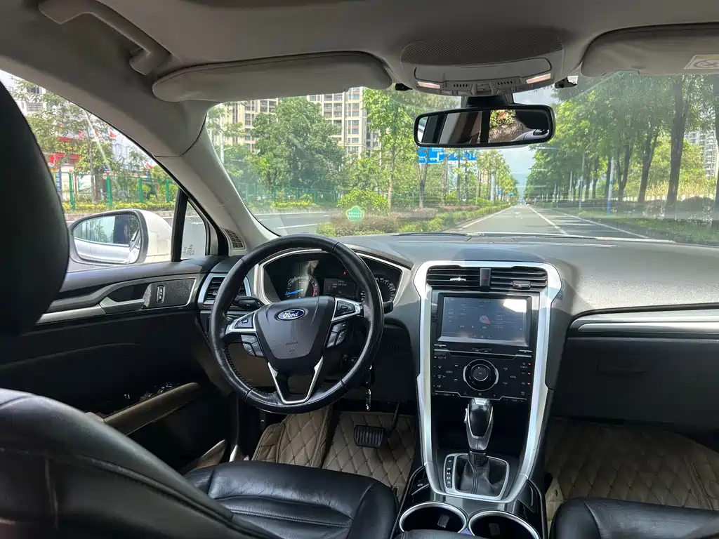 Ford Mondeo — миниатюра 5