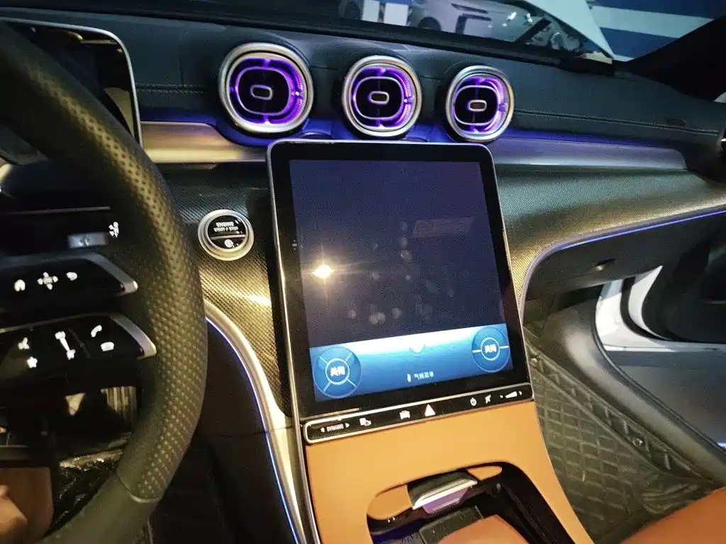 Mercedes-Benz C-Class — миниатюра 15