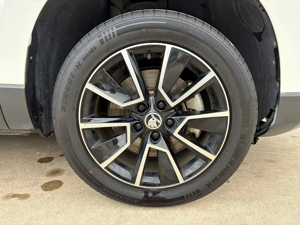 Skoda Karoq — миниатюра 20