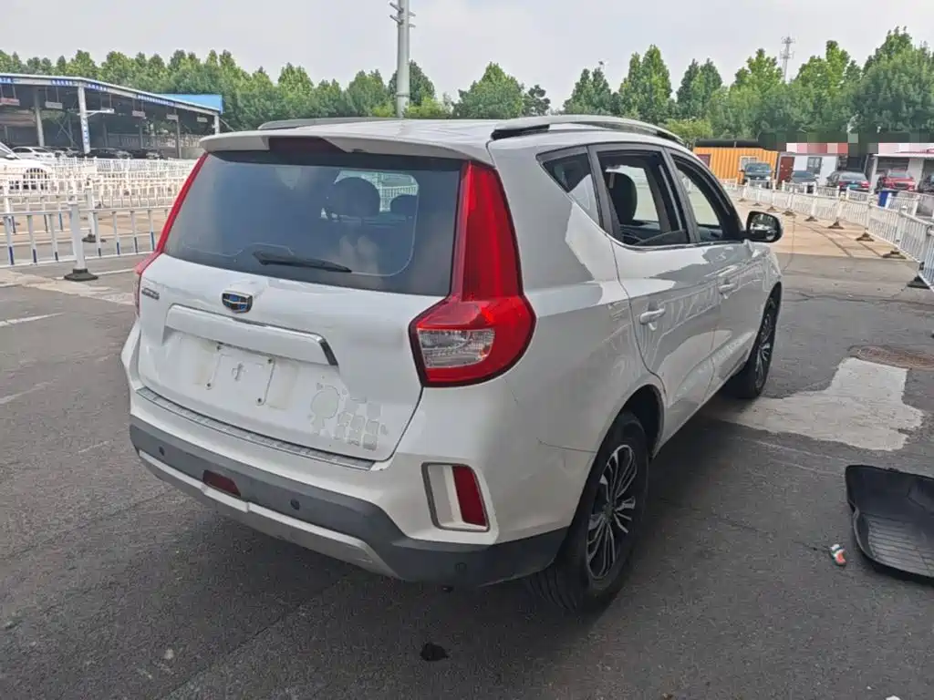 Geely Vision X6 — миниатюра 7