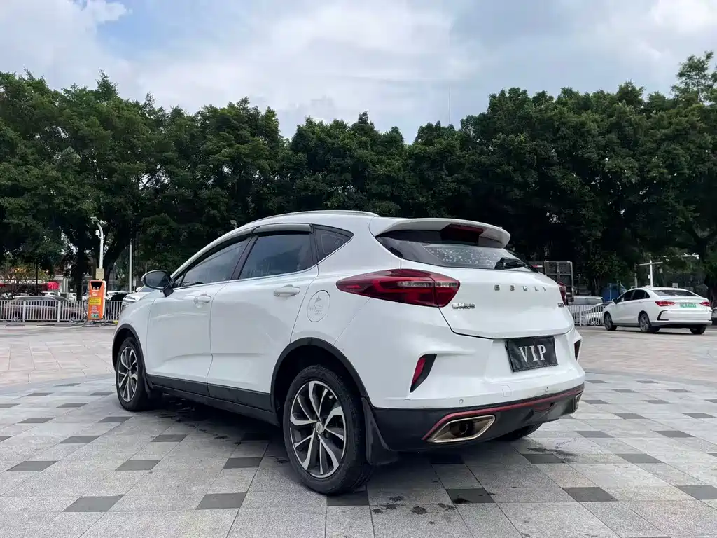 Geely Emgrand GS — миниатюра 5