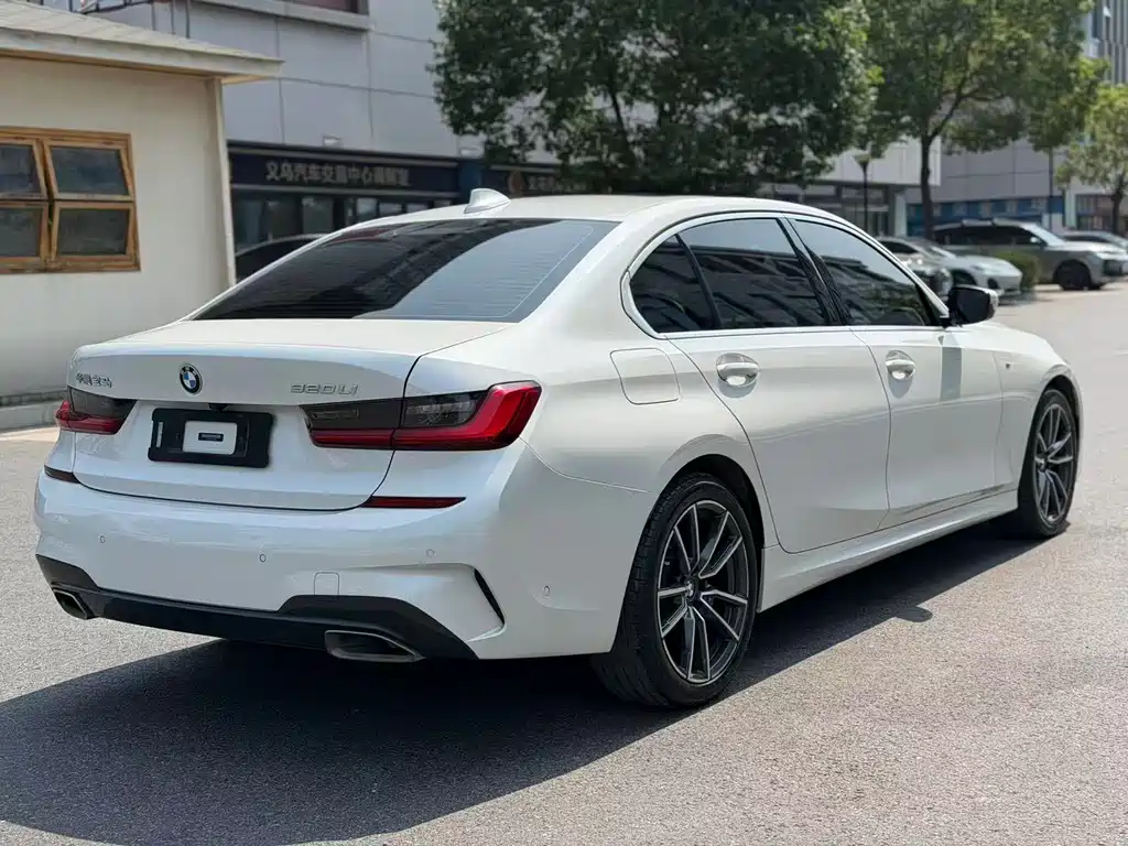 BMW 3 Series — миниатюра 15