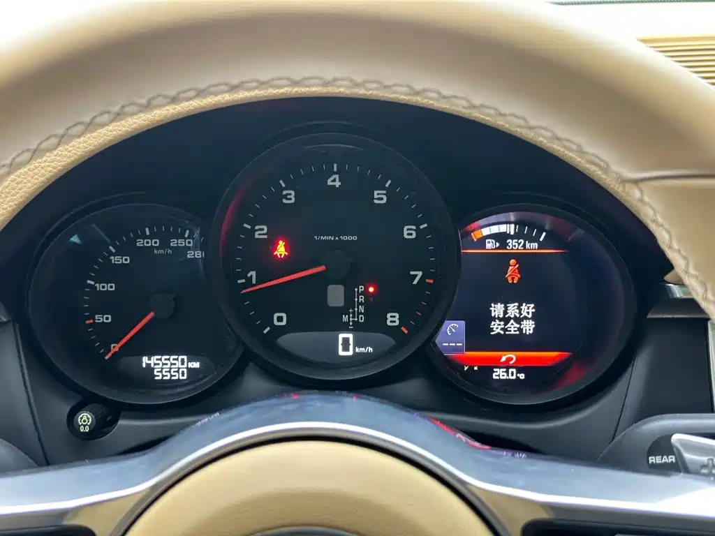 Porsche Macan — миниатюра 10