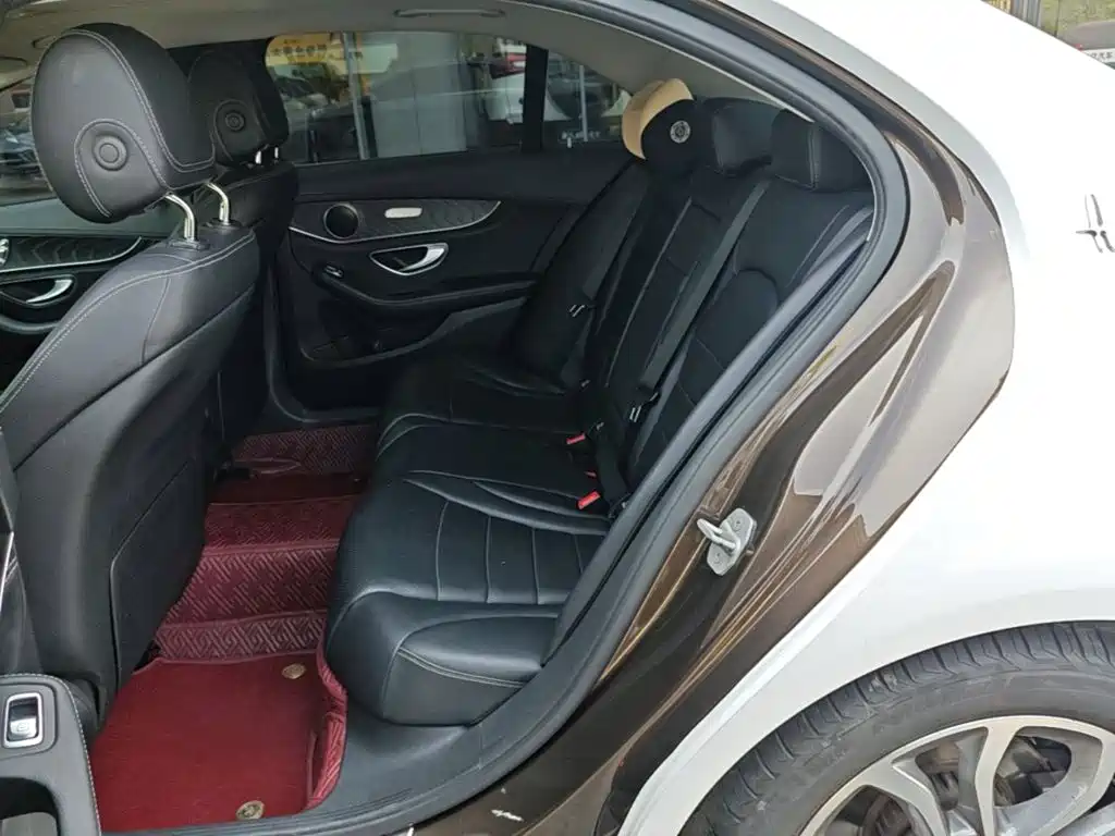 Mercedes-Benz C-Class — миниатюра 17