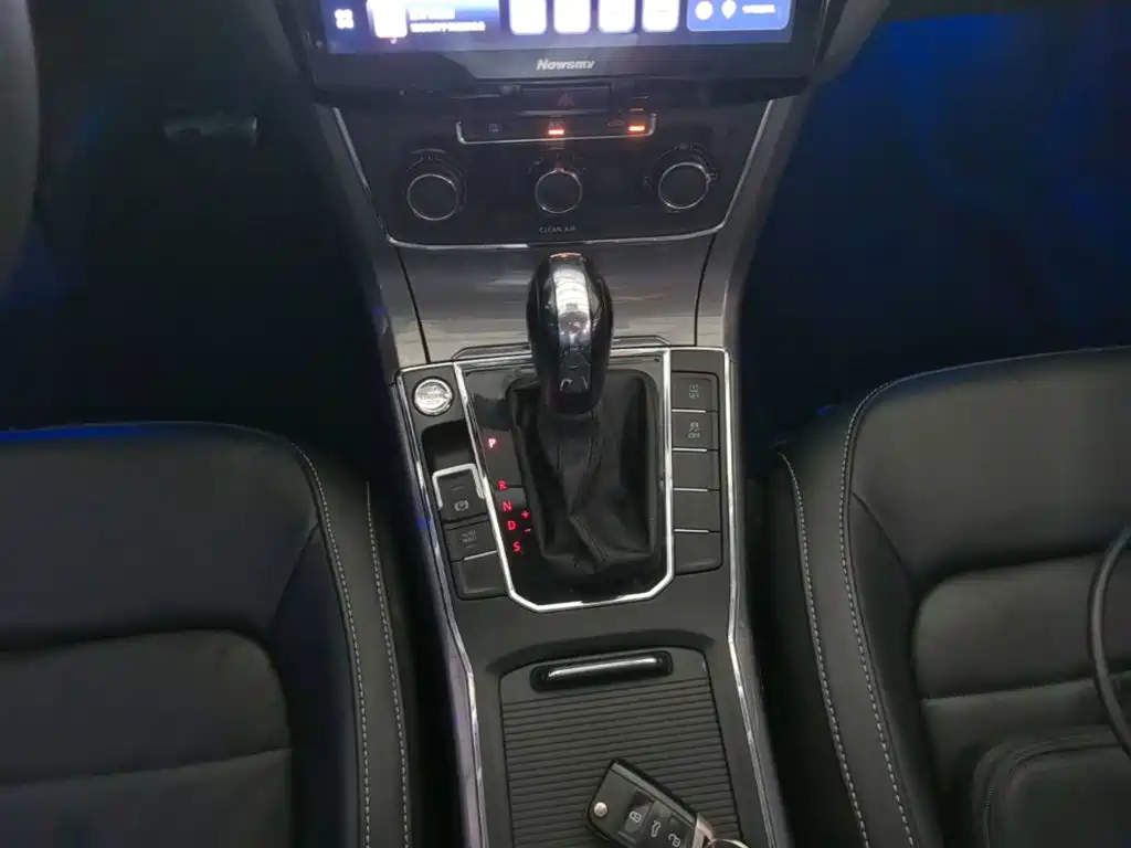 Volkswagen Passat — миниатюра 14