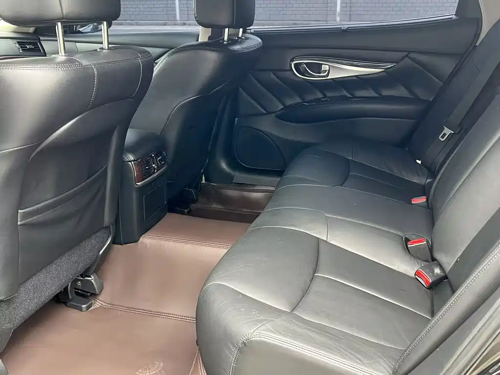 Infiniti Q70 — миниатюра 8