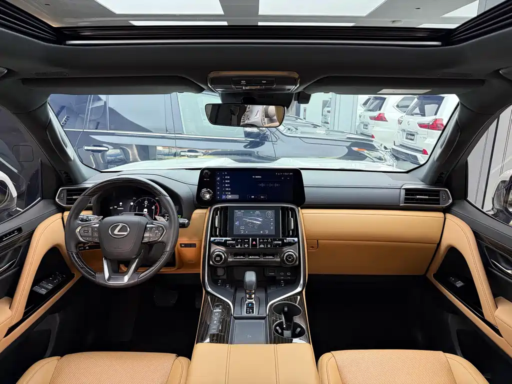Lexus LX — миниатюра 8