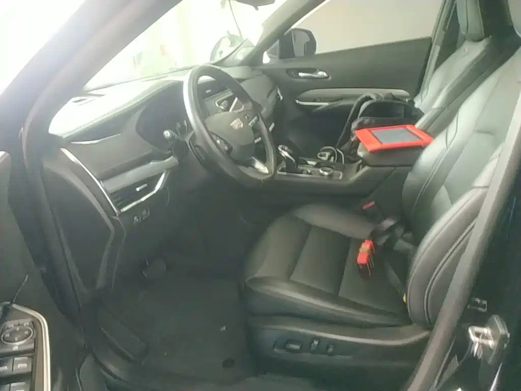 Cadillac XT4 — миниатюра 15