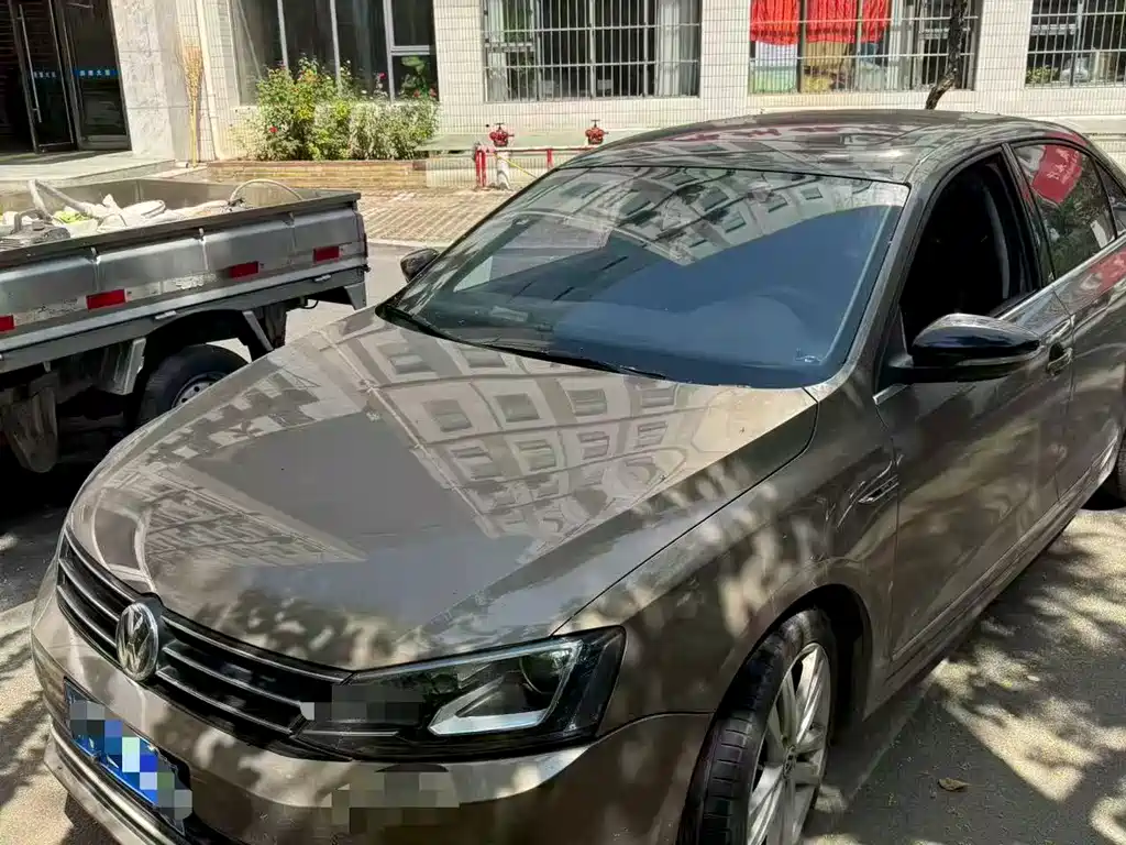 Volkswagen Sagitar — миниатюра 2