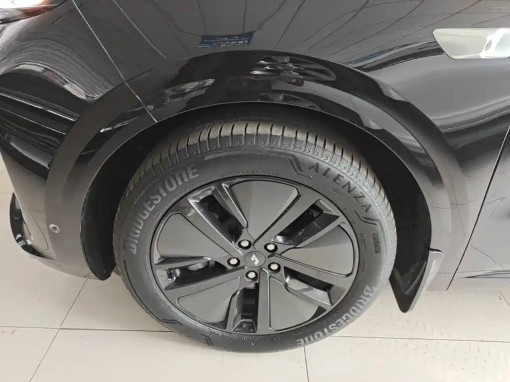 Li Auto Li L6 — миниатюра 23