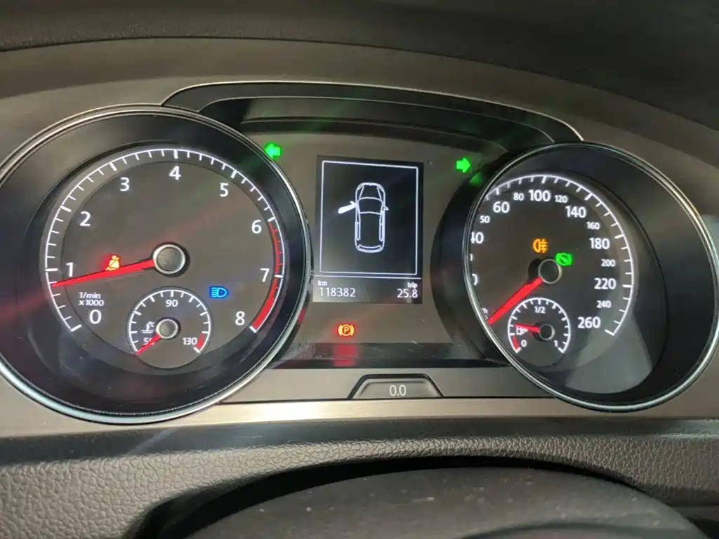 Volkswagen Golf — миниатюра 12