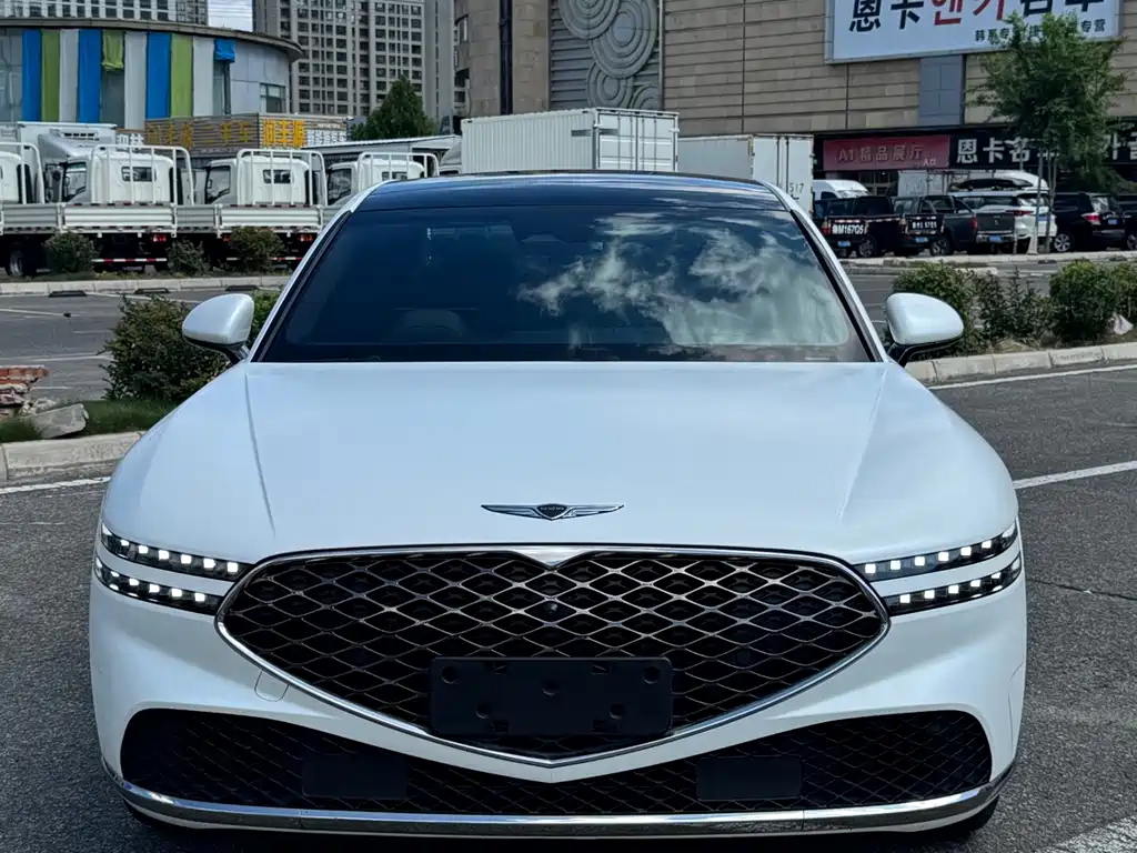 Genesis G90 — миниатюра 2