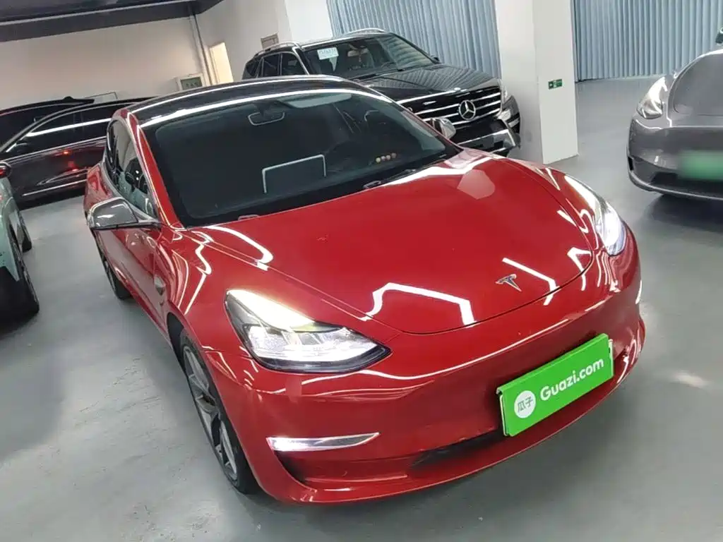 Tesla Model 3 — миниатюра 4