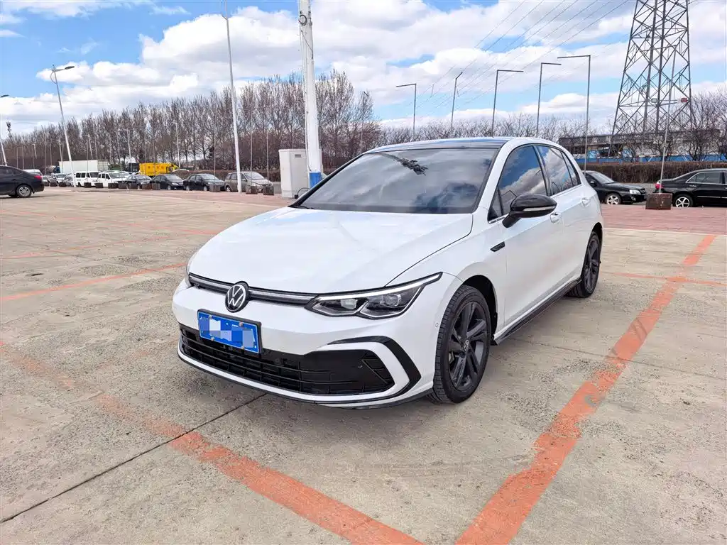 Volkswagen Golf 2023