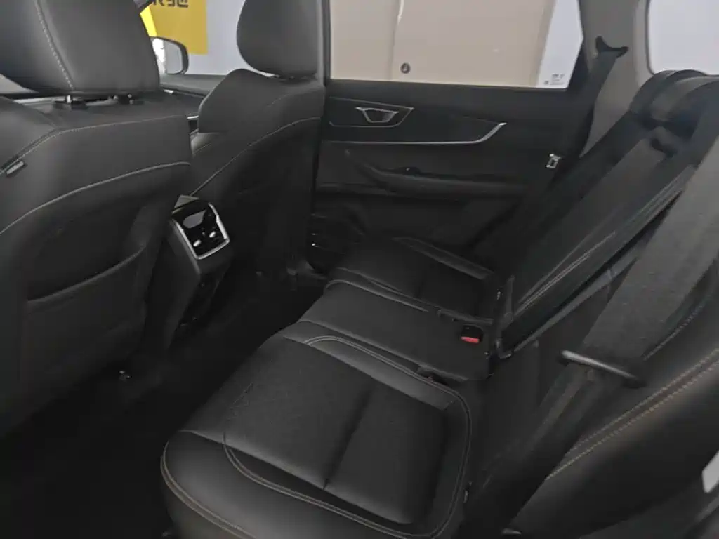 Chery Tiggo 8 — миниатюра 17