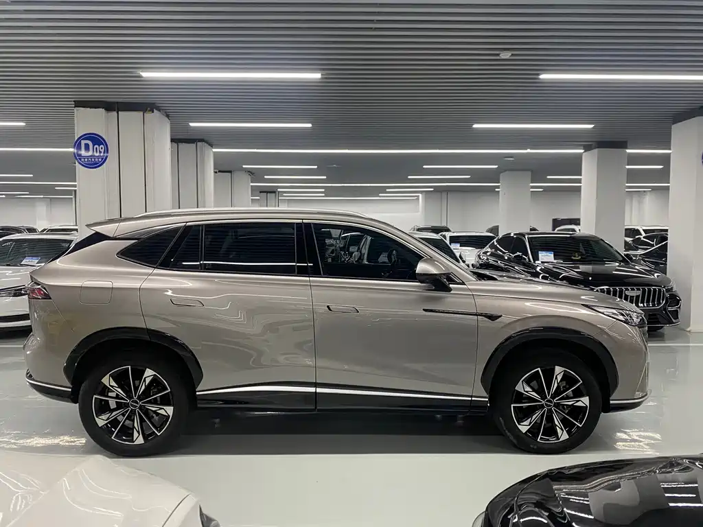 Roewe RX5 — миниатюра 4