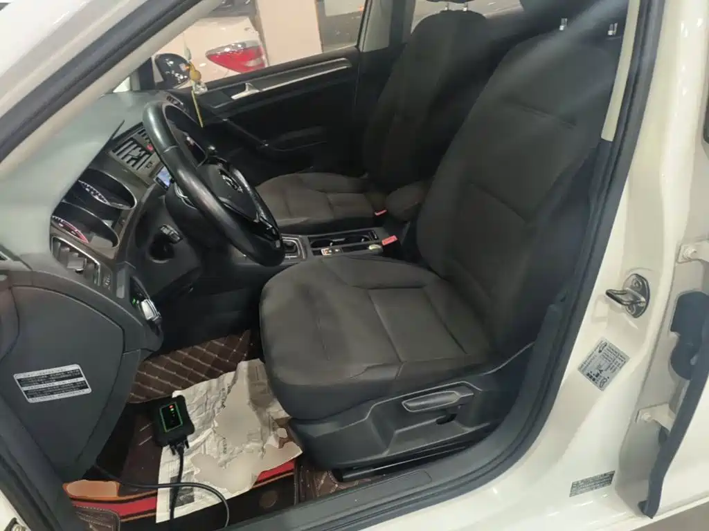 Volkswagen Golf — миниатюра 15