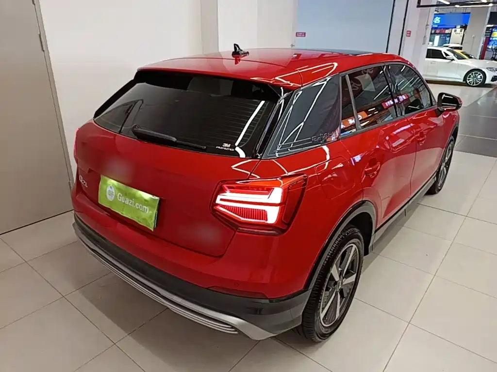 Audi Q2L e-tron — миниатюра 7
