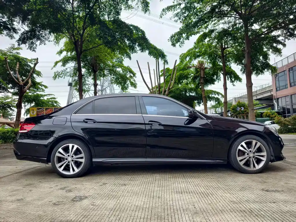 Mercedes-Benz E-Class E 2015 E 260 L Sport