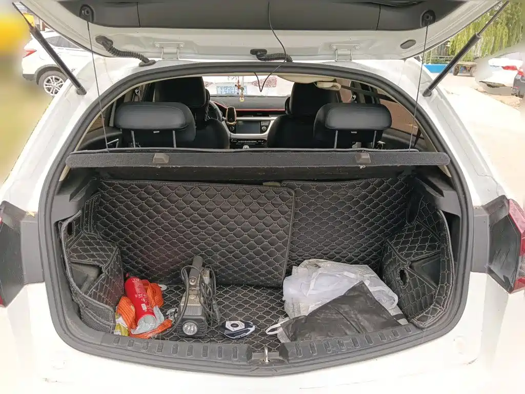 Geely Vision X3 — миниатюра 15