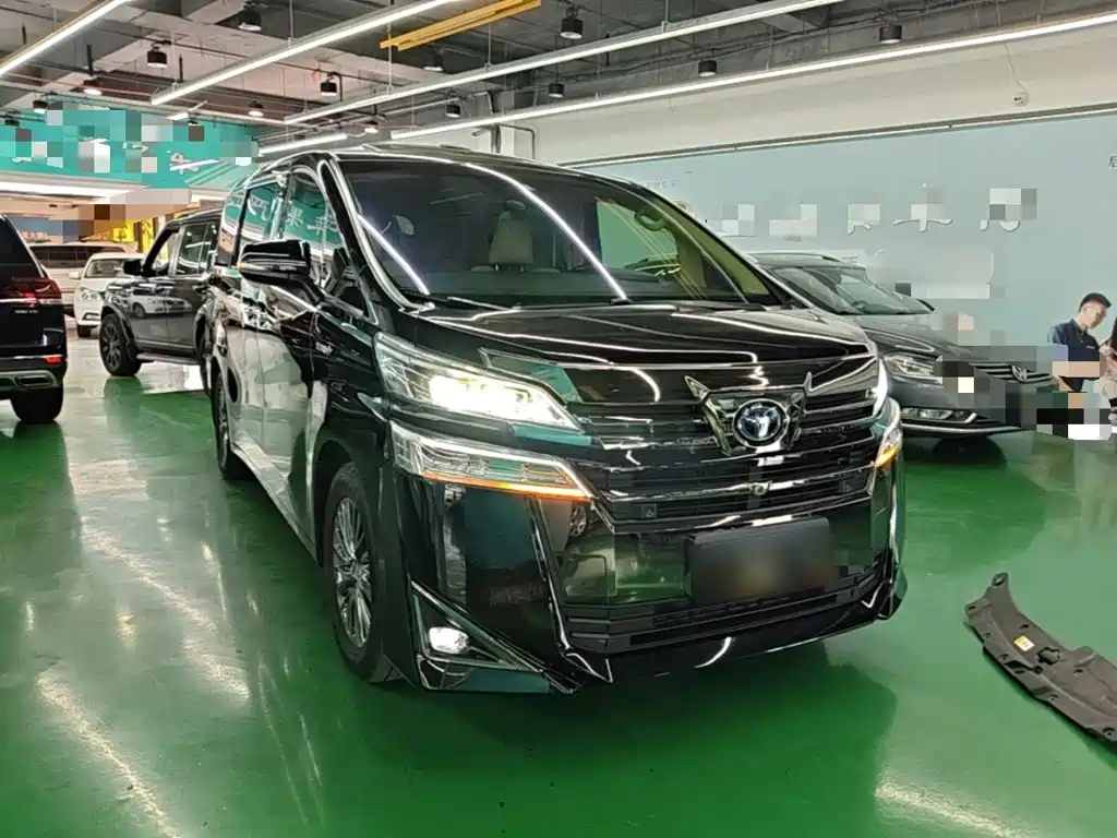 Toyota Vellfire — миниатюра 4