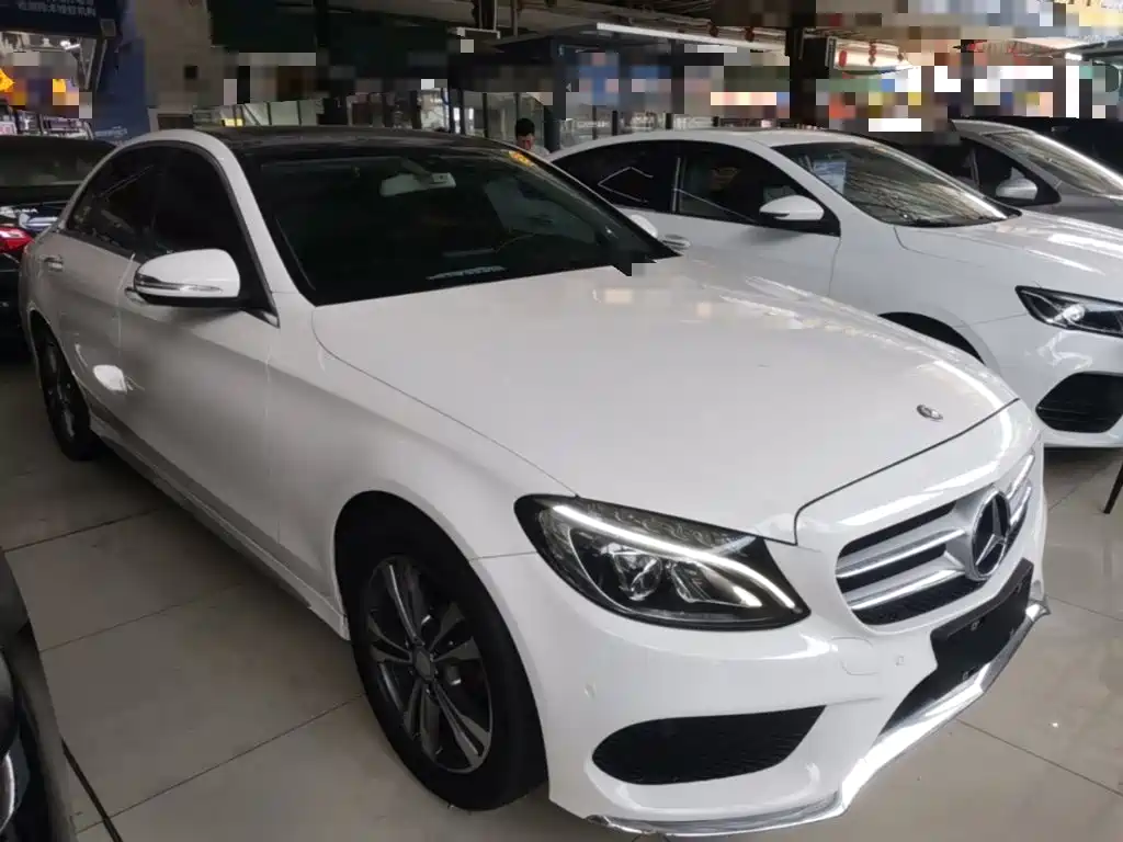 Mercedes-Benz C-Class — миниатюра 4
