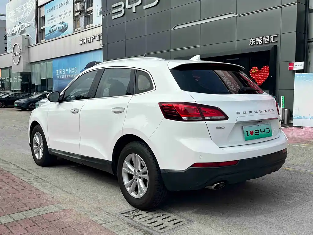 Borgward BX7 — миниатюра 9