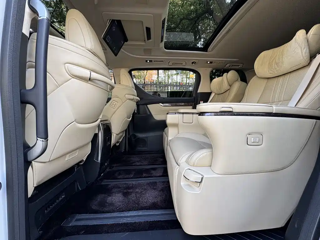 Toyota Alphard 2021 2.5L Premium