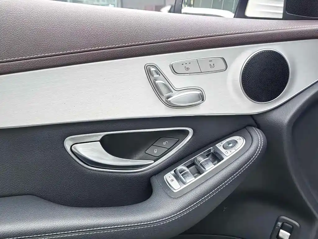 Mercedes-Benz GLC — миниатюра 5