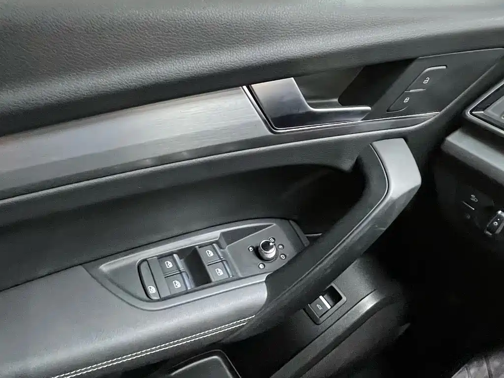 Audi Q5L — миниатюра 14