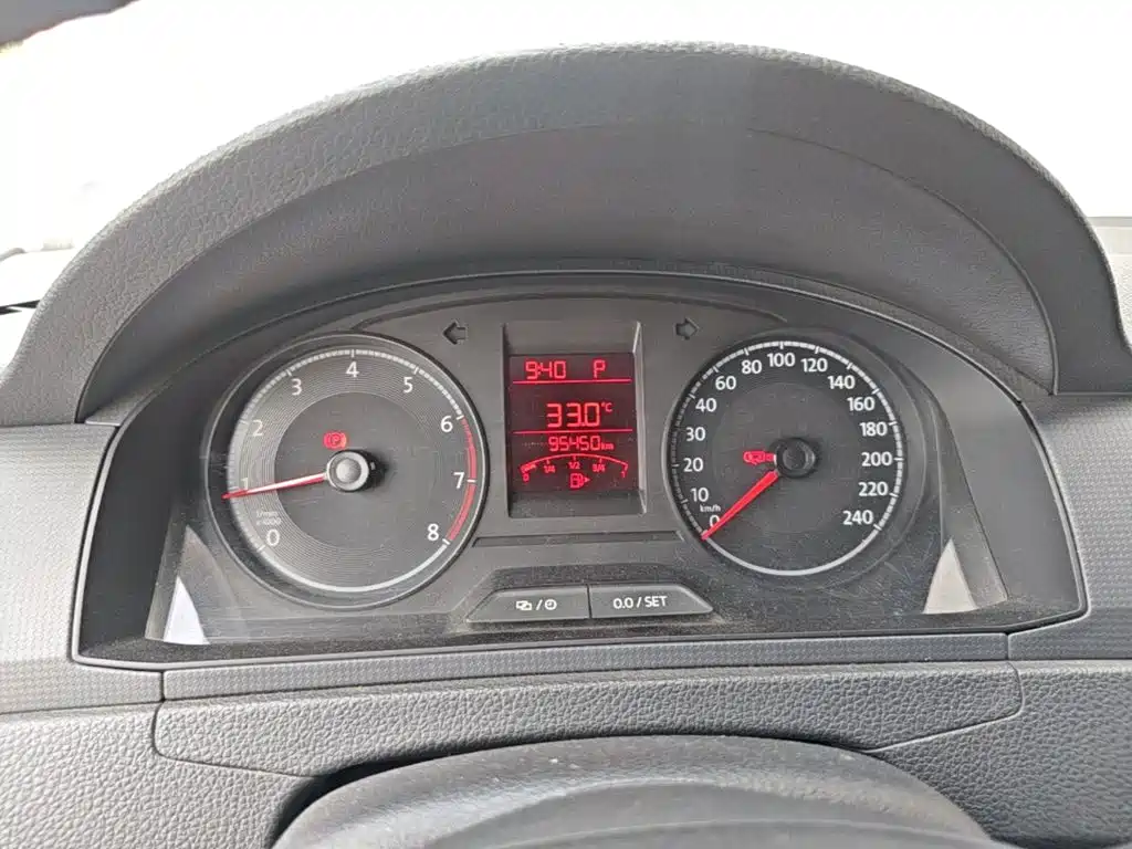 Volkswagen Santana — миниатюра 12