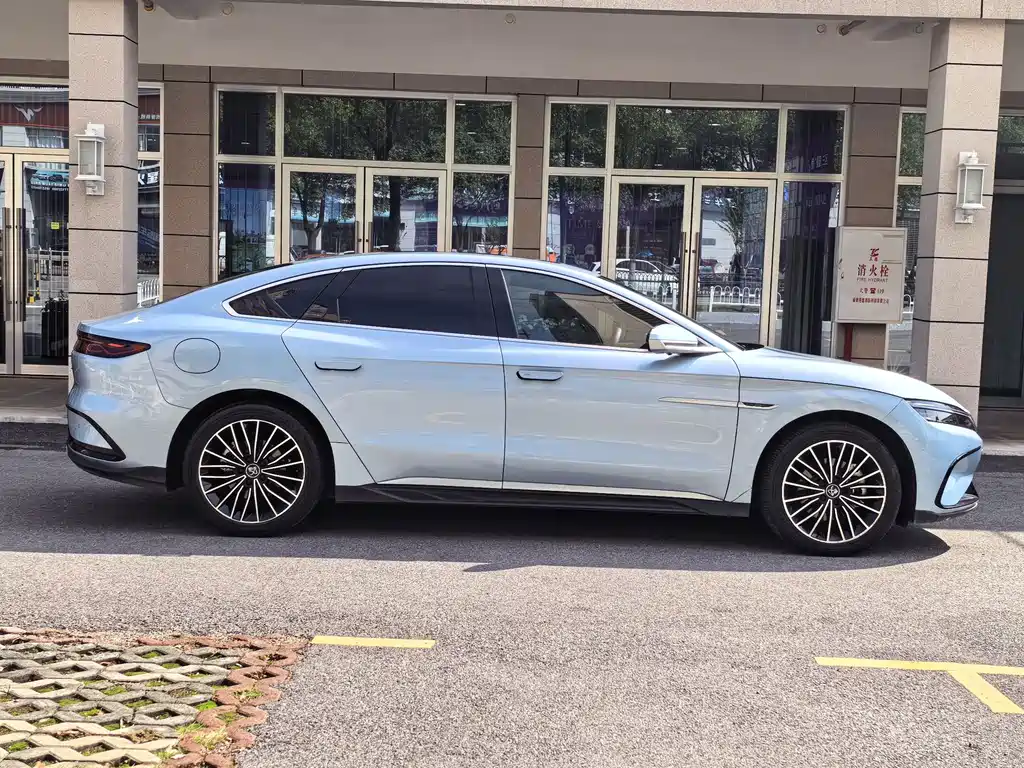 BYD Han — миниатюра 4