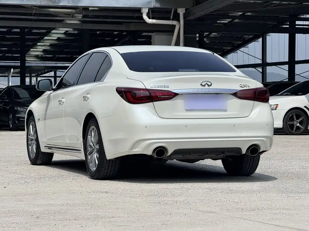 Infiniti Q50L — миниатюра 5