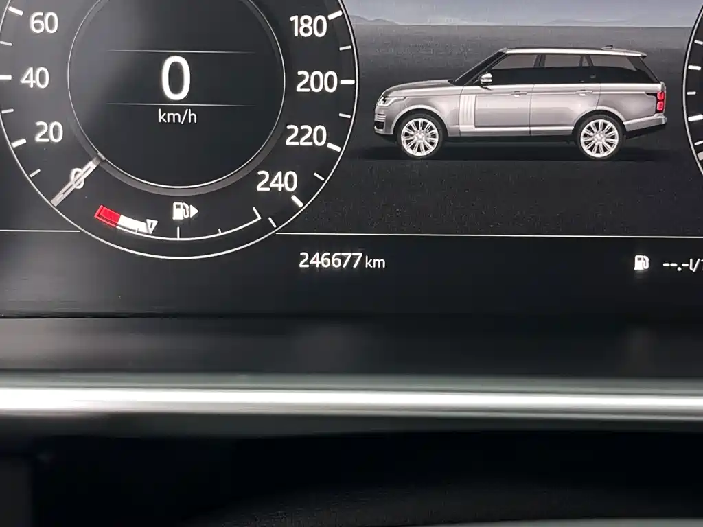 Land Rover Range Rover — миниатюра 12