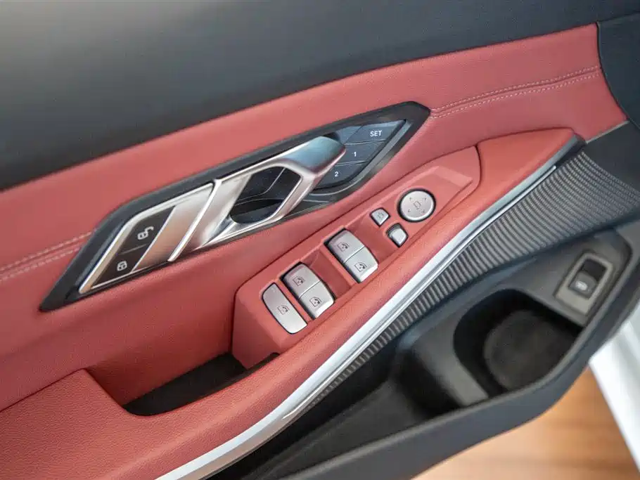 BMW 3 Series — миниатюра 13