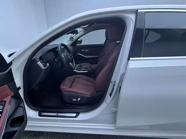 BMW 3 Series — миниатюра 9