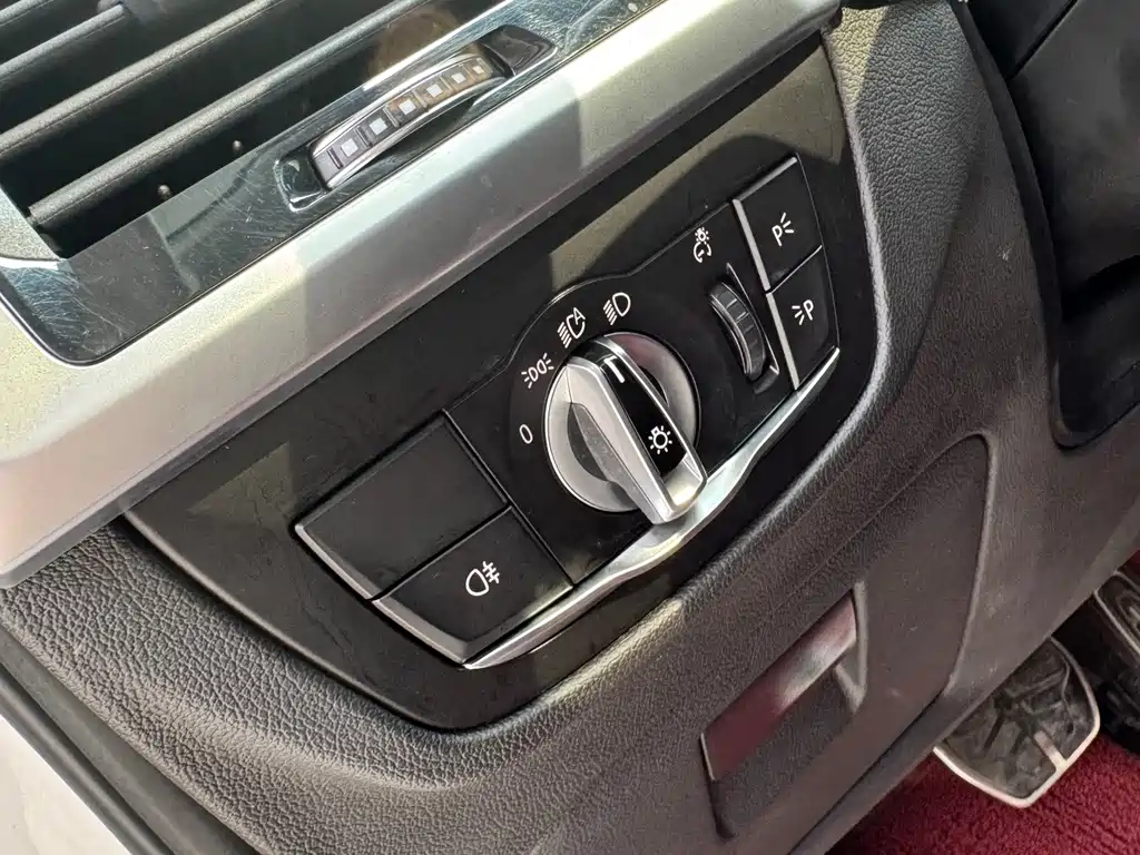 BMW X4 — миниатюра 15