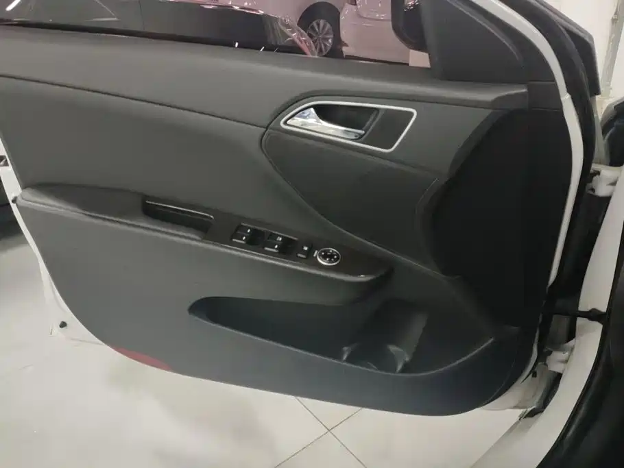 Hyundai Mistra — миниатюра 7