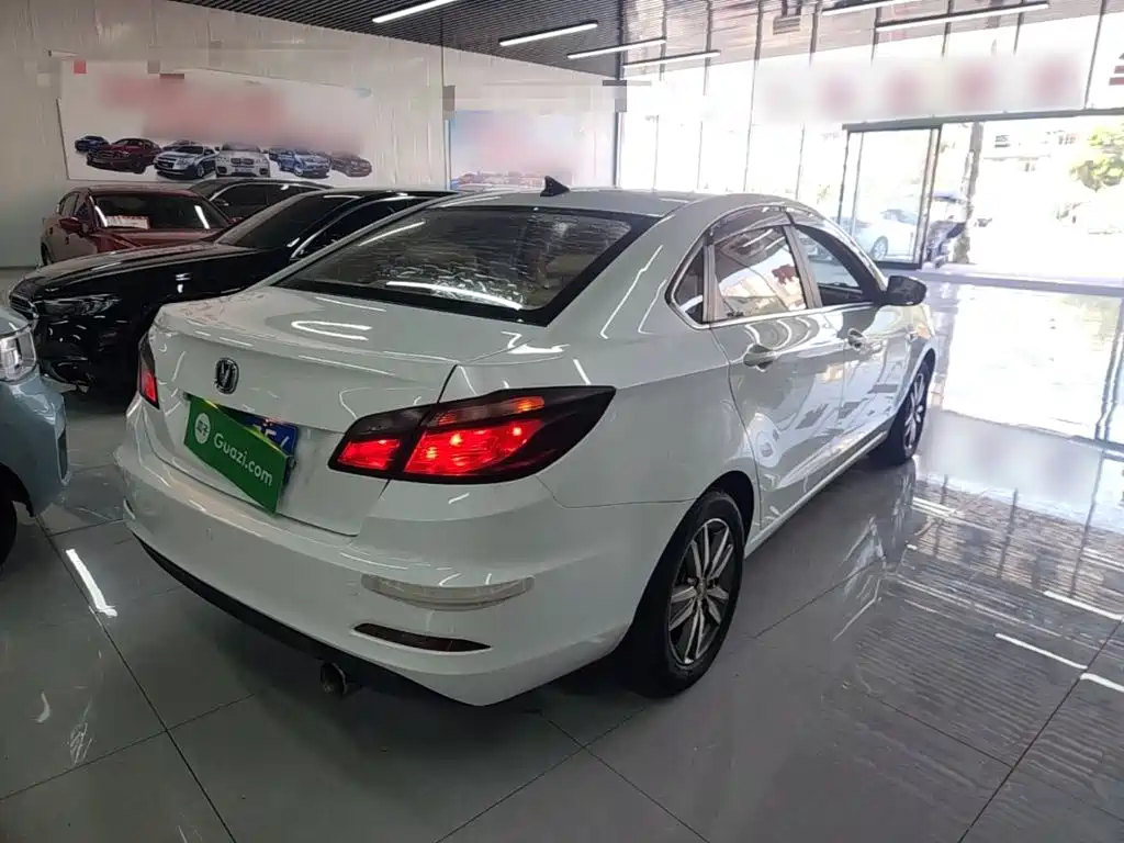 Changan Eado — миниатюра 7