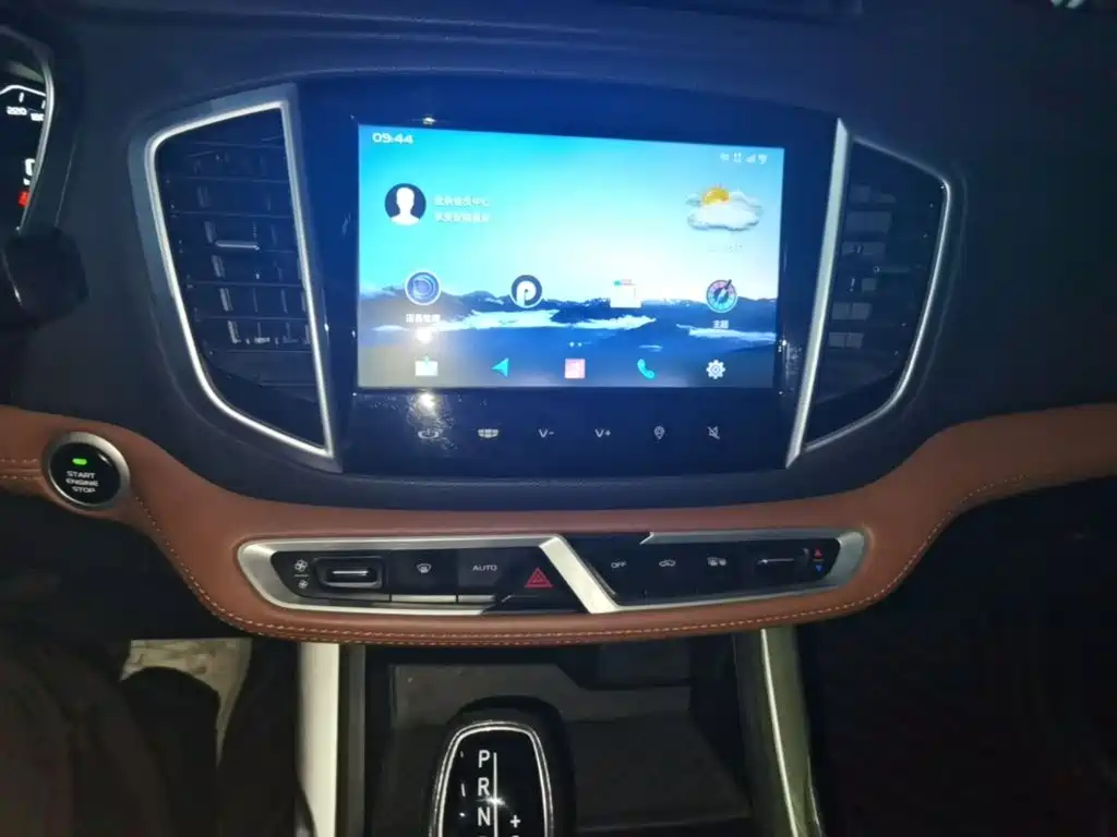 Geely Vision X6 — миниатюра 13