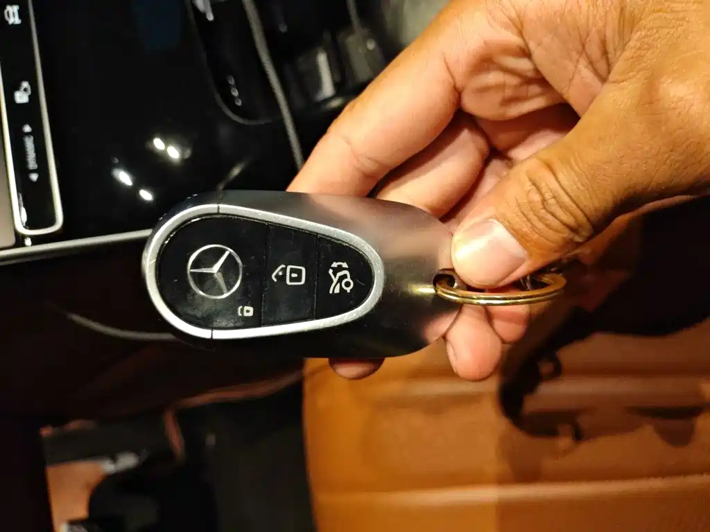 Mercedes-Benz S-Class — миниатюра 12