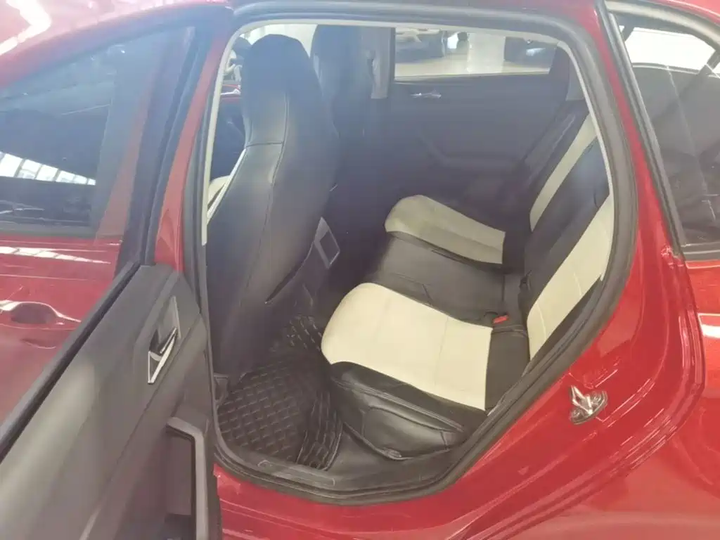 Volkswagen Polo — миниатюра 17