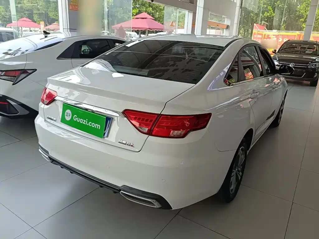 Geely Emgrand GL — миниатюра 7